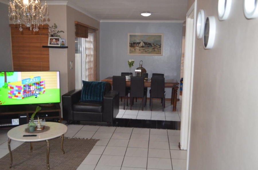 3 Bedroom Property for Sale in Jagtershof Western Cape